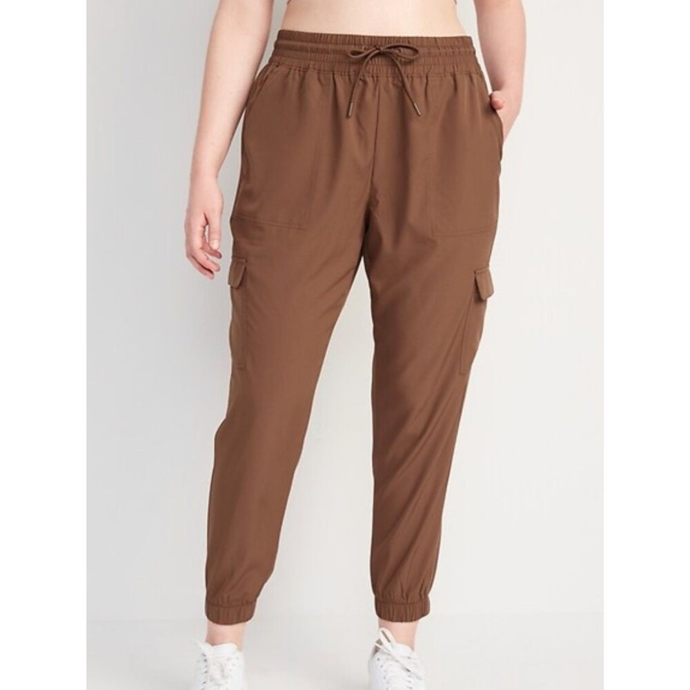 Old Navy stretch tech athletic Brown Cargo Jogger Pants with Drawstring Waist